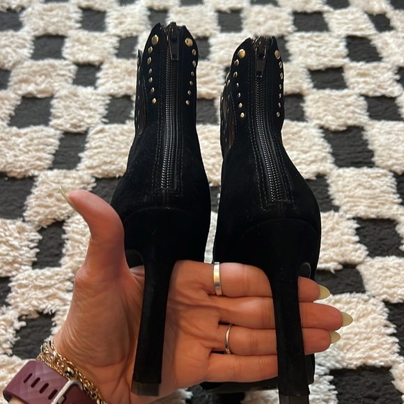 Cecelia New York Hera heeled Cutout bootie - Picture 5 of 7